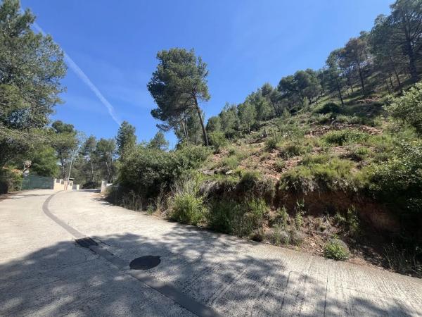 Terreno en avenida de las Torres de Fals, 3