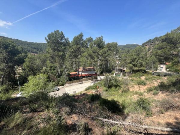 Terreno en avenida de las Torres de Fals, 3