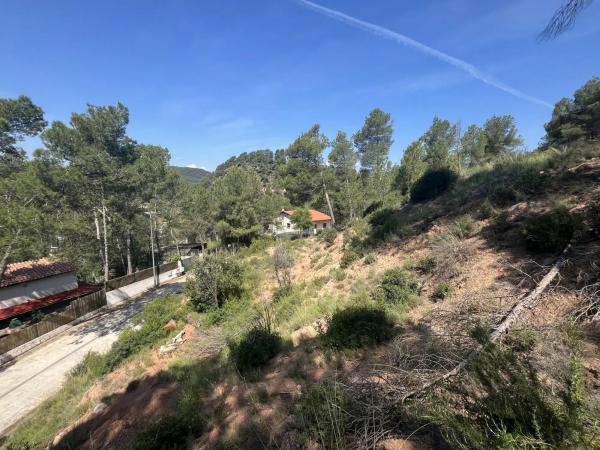 Terreno en avenida de las Torres de Fals, 3