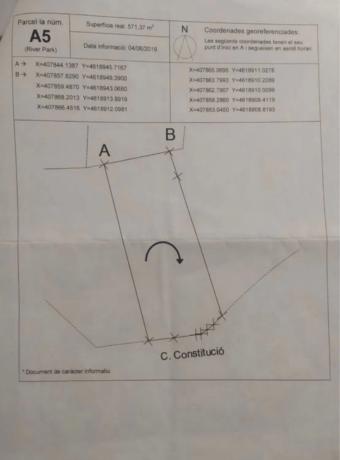Terreno en calle de la Constitució, 4 a