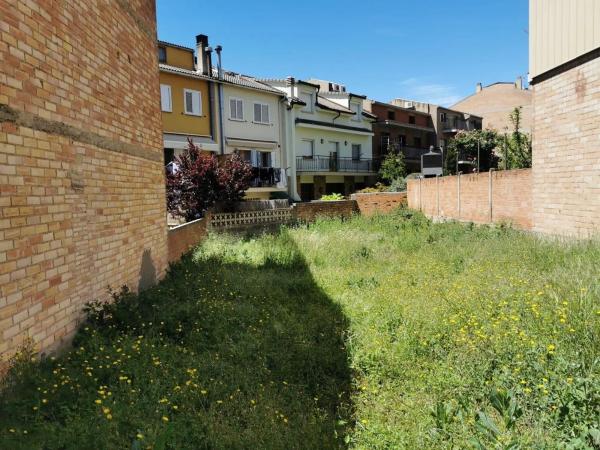 Terreno en calle Verge del Pilar