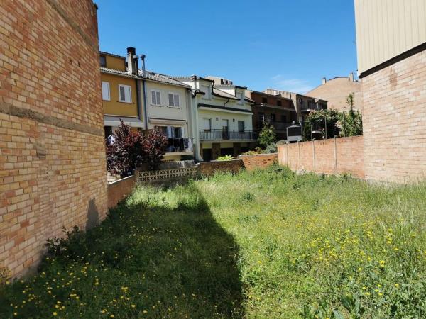 Terreno en calle Verge del Pilar