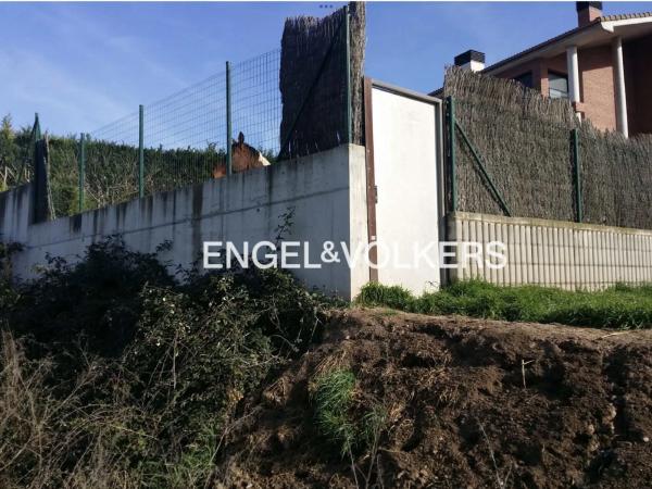 Terreno en calle del Bruc