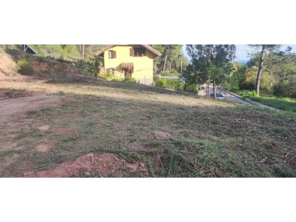 Terreno en calle de Francesca Sallés