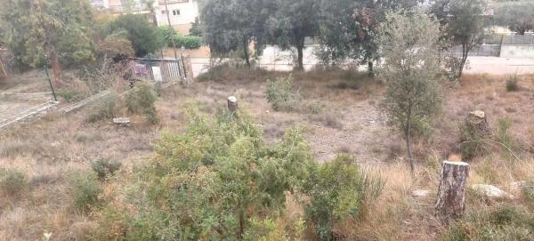 Terreno en calle Avets