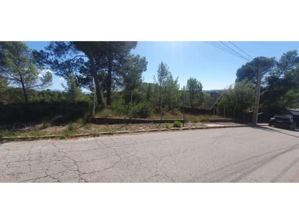 Terreno en calle de la Carena