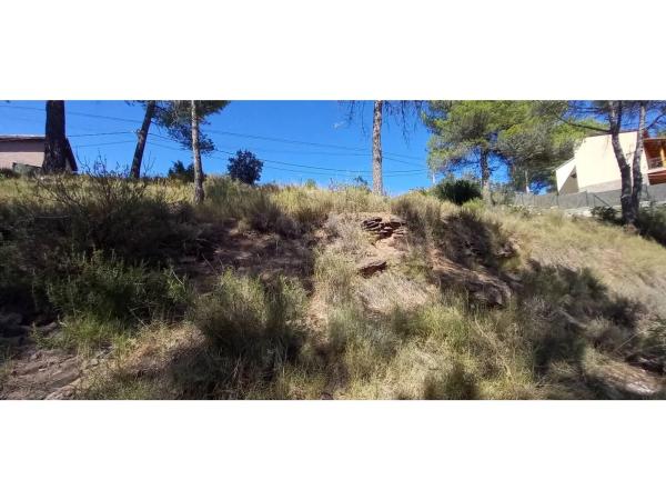 Terreno en calle de la Carena