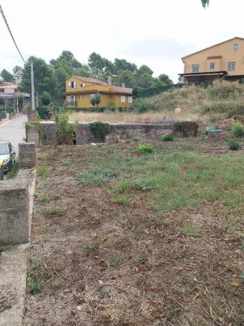 Terreno en calle de la Vall