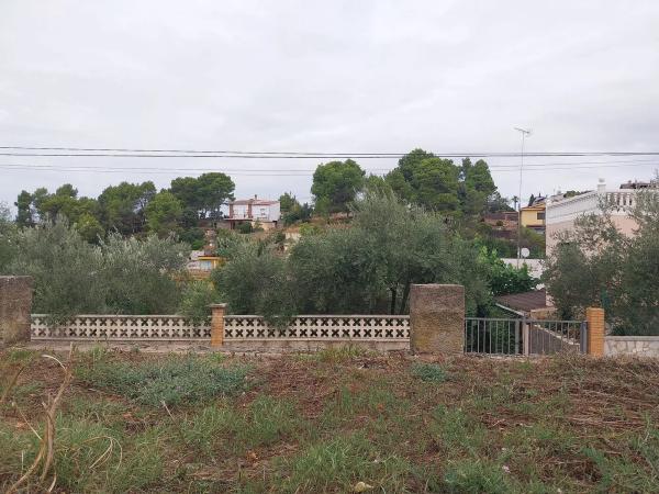 Terreno en calle de la Vall