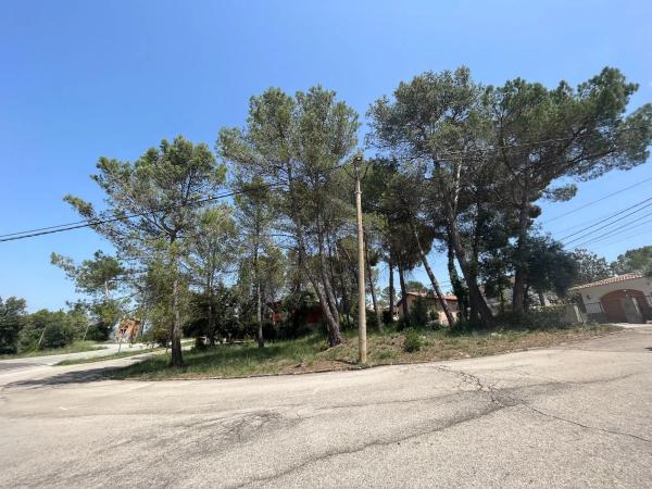 Terreno en calle Mestral, 75