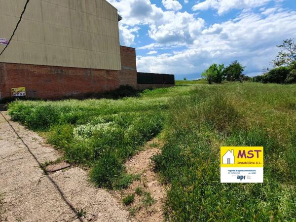 Terreno en calle Mujal, 20
