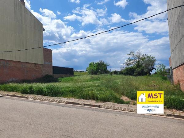 Terreno en calle Mujal, 20