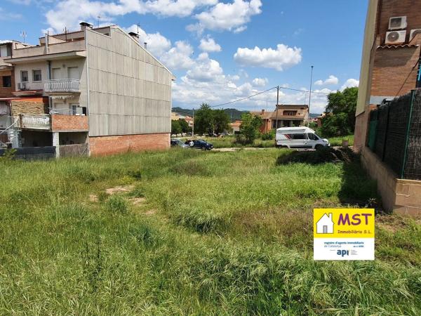 Terreno en calle Mujal, 20