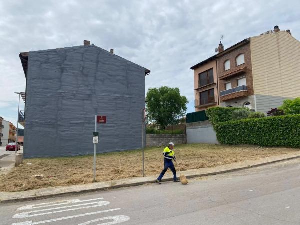 Terreno en calle Joan Miró