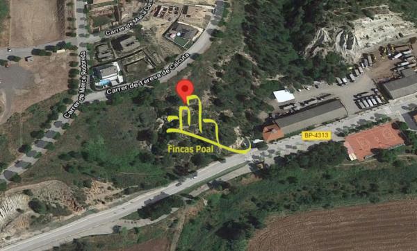 Terreno en calle de Teresa de Calcuta