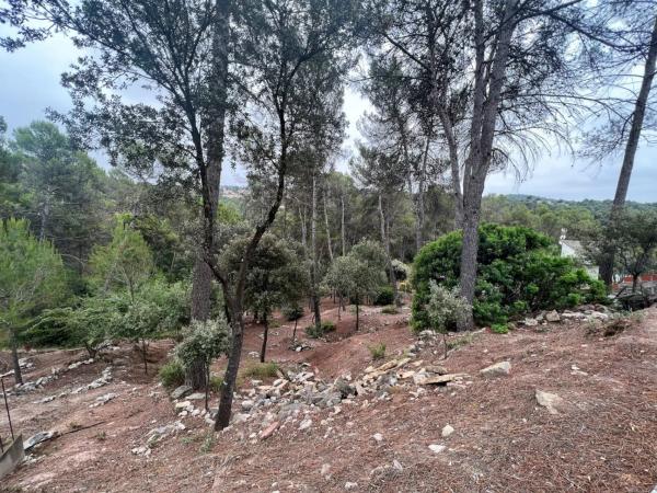 Terreno en calle de Pau Casals