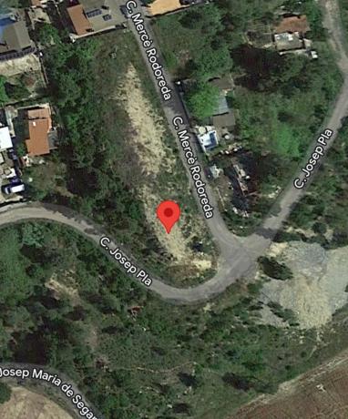 Terreno en calle Josep Pla, 42