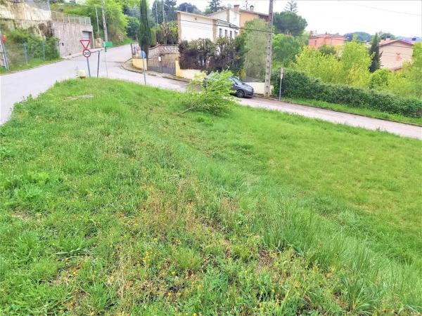 Terreno en via sense nom