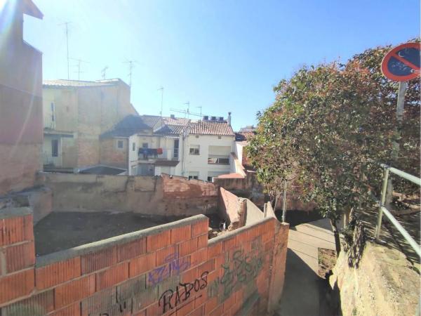 Terreno en calle del Sol