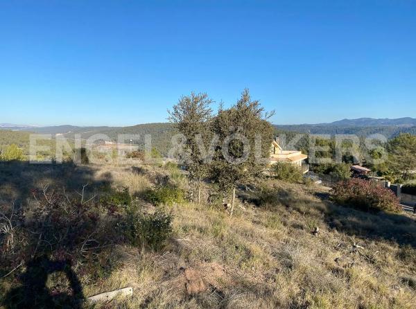 Terreno en calle Serrat Ferrer