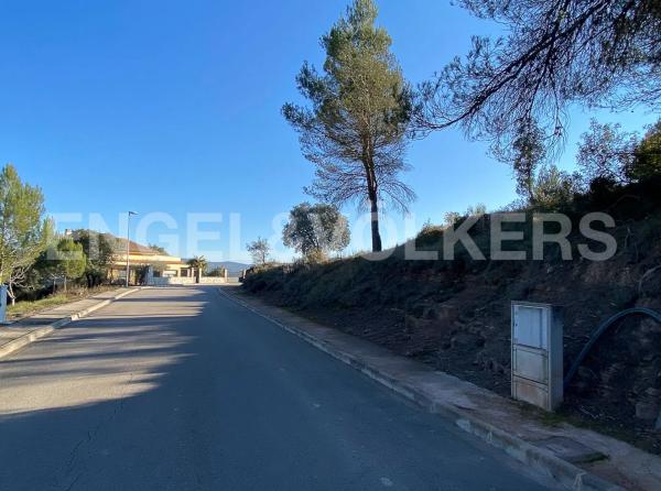 Terreno en calle Serrat Ferrer