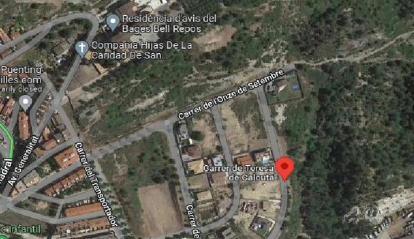Terreno en calle de Teresa de Calcuta