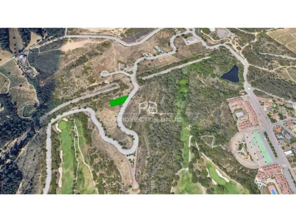 Terreno en plaza Sector Masia Bach