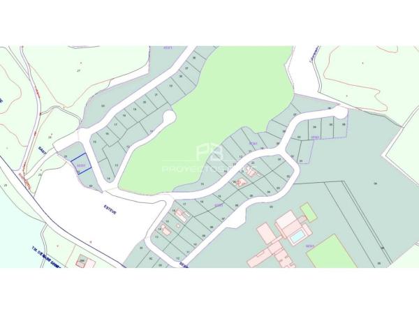 Terreno en calle Montsant