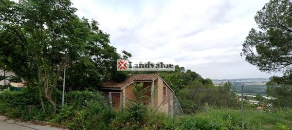 Terreno en calle Madrid, 24