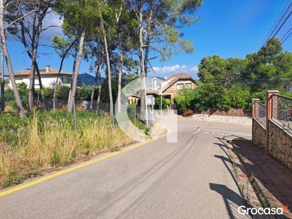 Terreno en calle de Tarragona