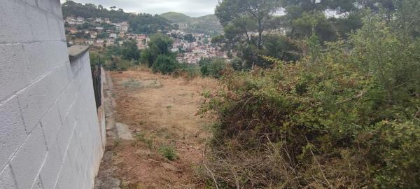 Terreno en calle Juli Garreta