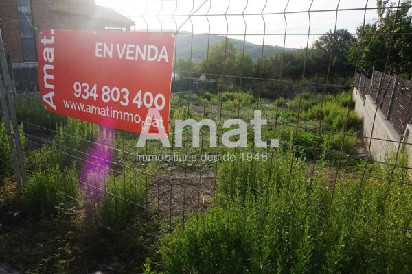 Terreno en calle del Pi