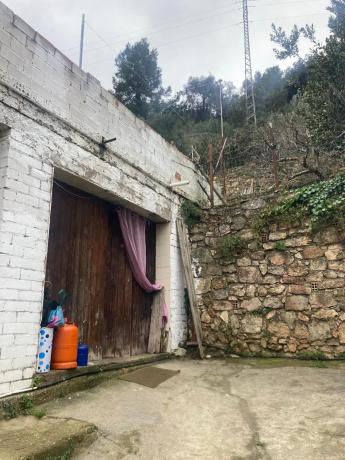 Terreno en calle Montseny, 29