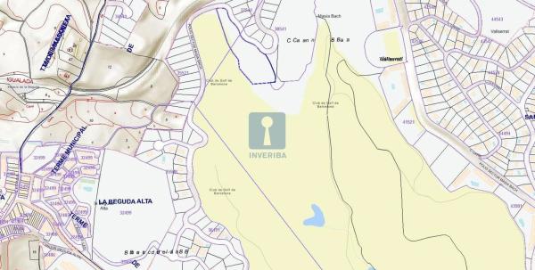 Terreno en avenida Montseny