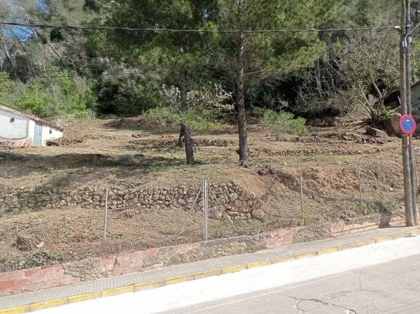 Terreno en avenida Núria, 6