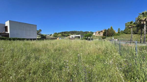 Terreno en avenida Garraf