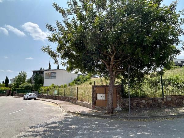 Terreno en calle Núria