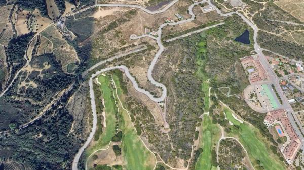 Terreno en avenida Montseny