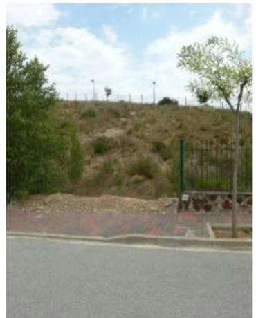 Terreno en avenida Montseny