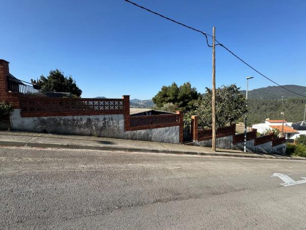 Terreno en calle La Palmera