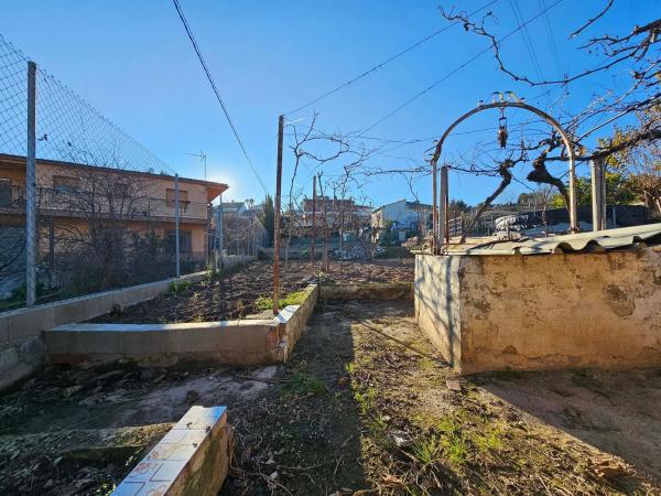Terreno en calle Segre
