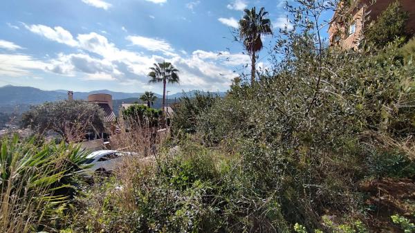 Terreno en calle Collserola, 1