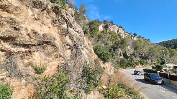 Terreno en calle Collserola, 1