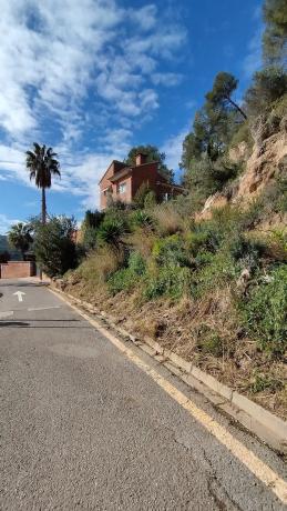 Terreno en calle Collserola, 1
