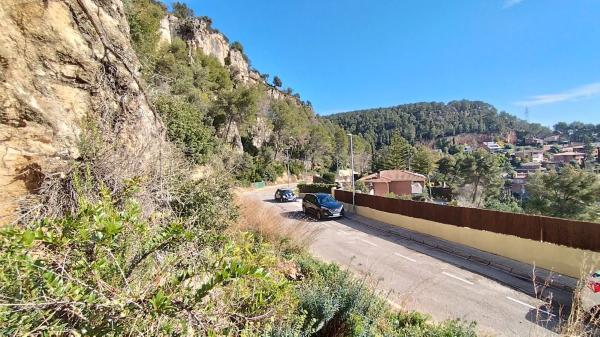 Terreno en calle Collserola, 1