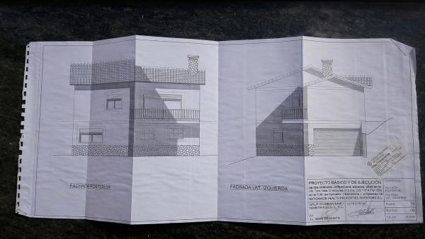 Terreno en calle Ampúries, 2