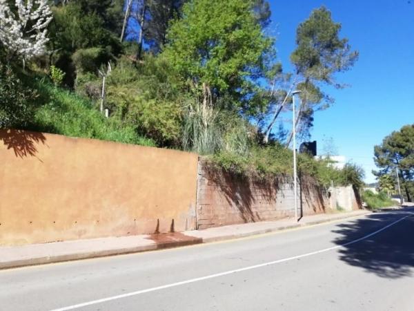 Terreno en avenida de Can Montmany