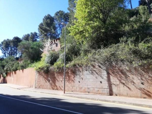 Terreno en avenida de Can Montmany