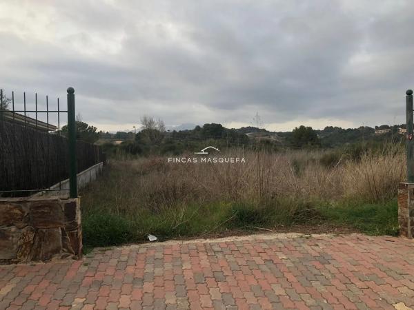 Terreno en avenida Montseny, 1