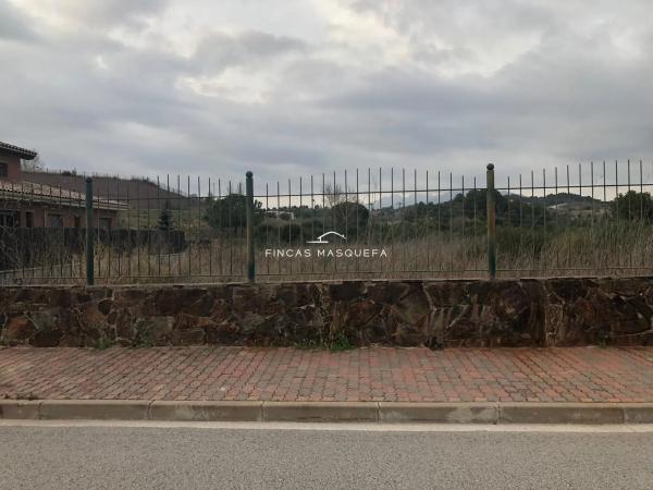 Terreno en avenida Montseny, 1